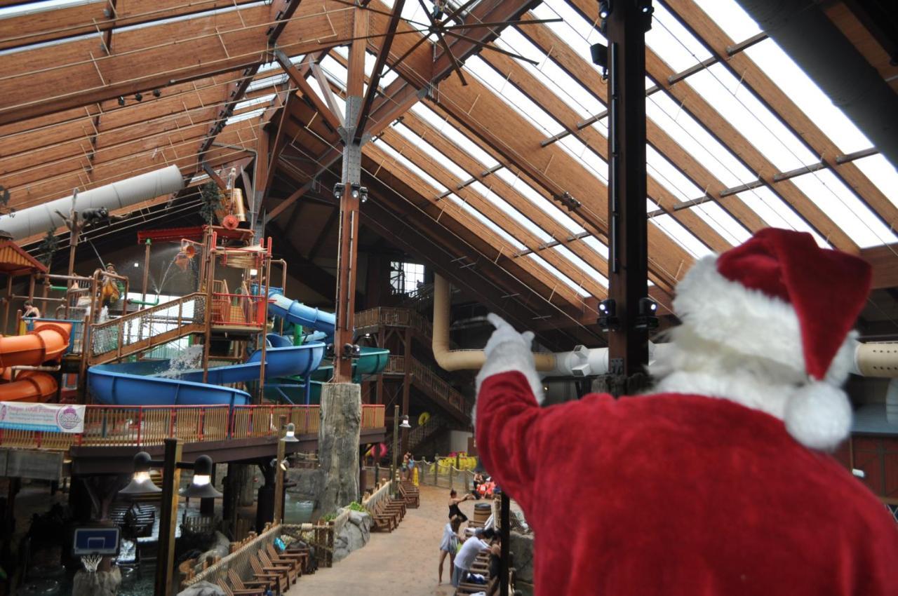 Six Flags Great Escape Lodge & Indoor Waterpark Куинсбери Экстерьер фото