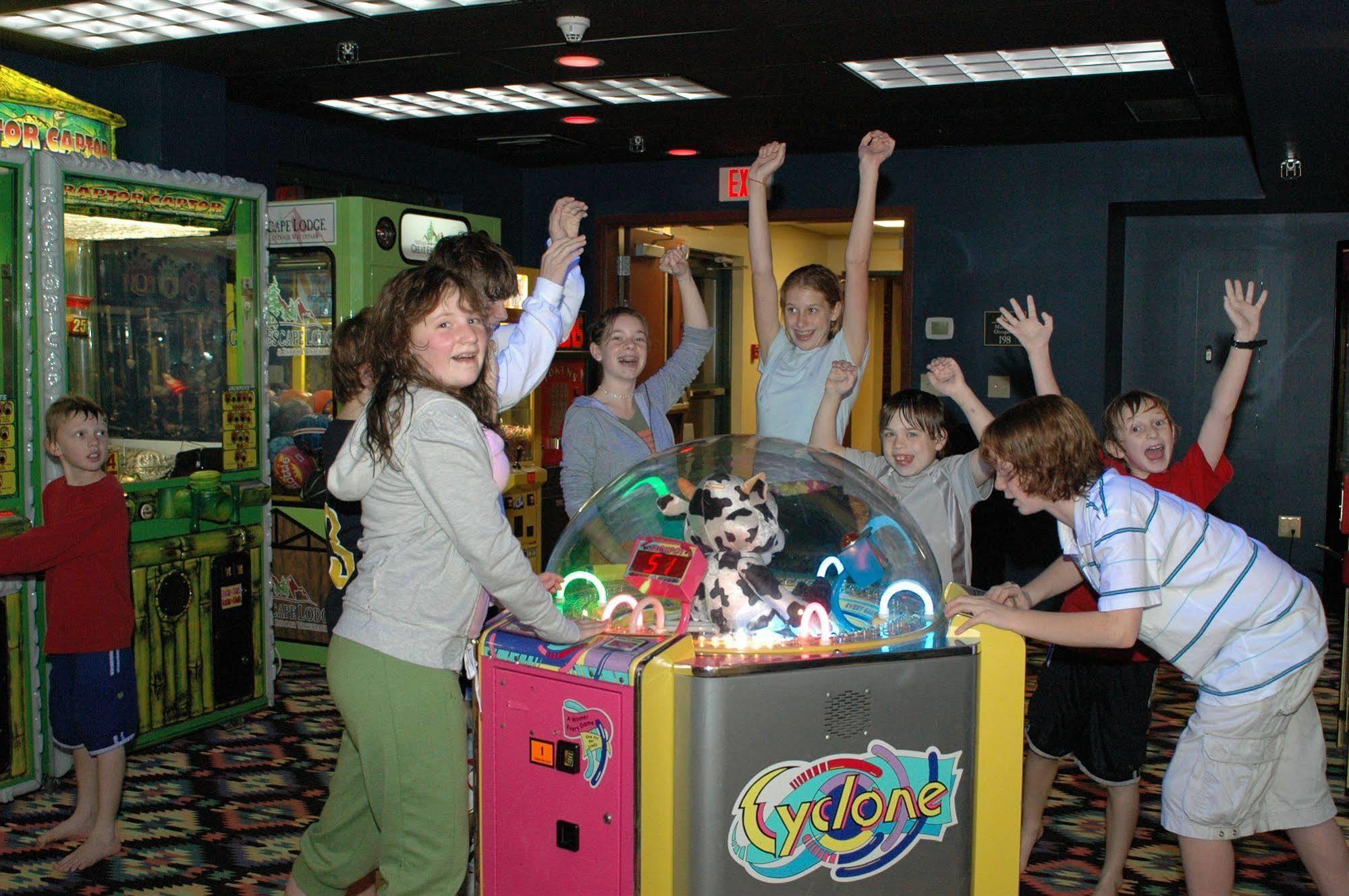 Six Flags Great Escape Lodge & Indoor Waterpark Куинсбери Удобства фото